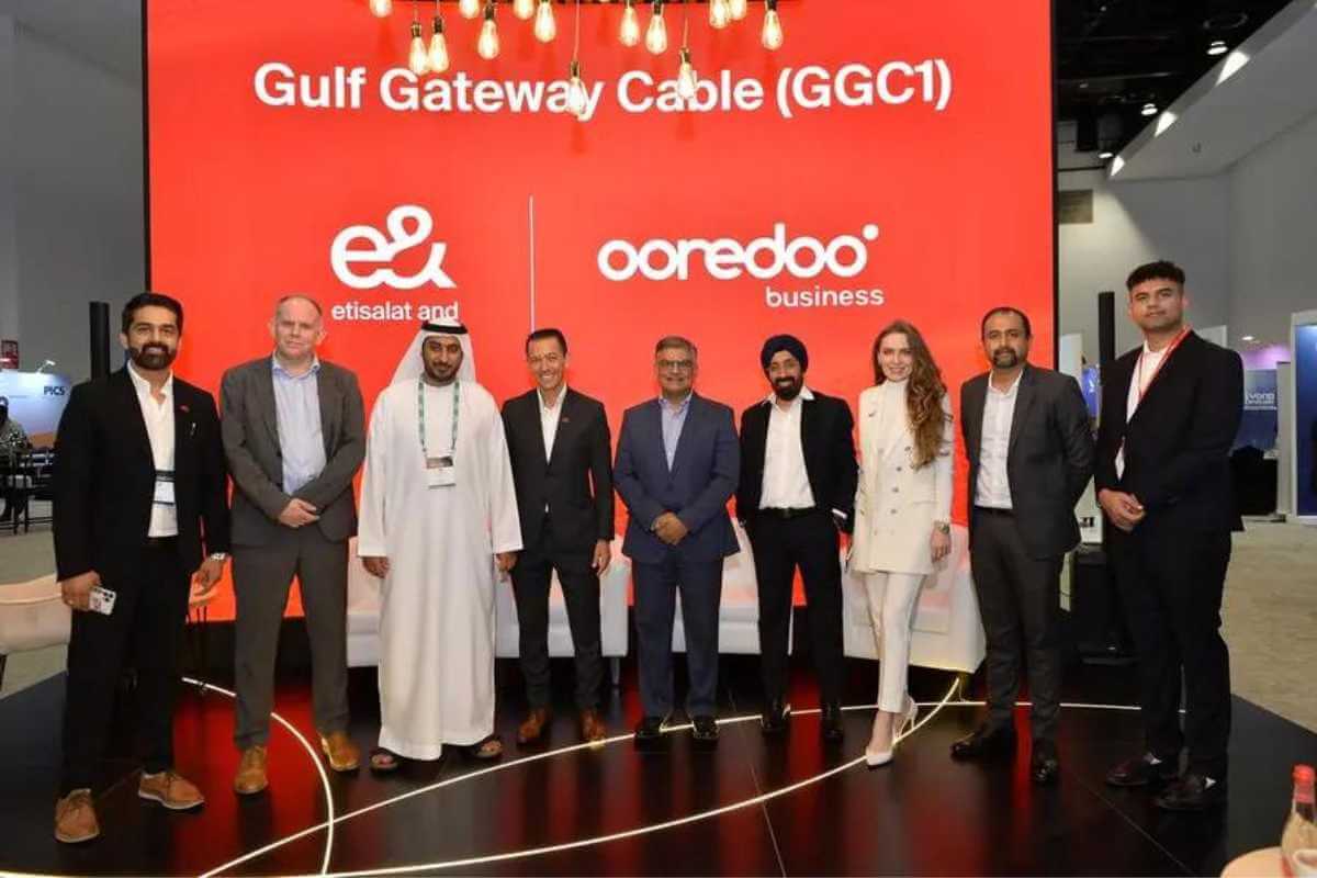 Group of professionals at Gulf Gateway Cable event.