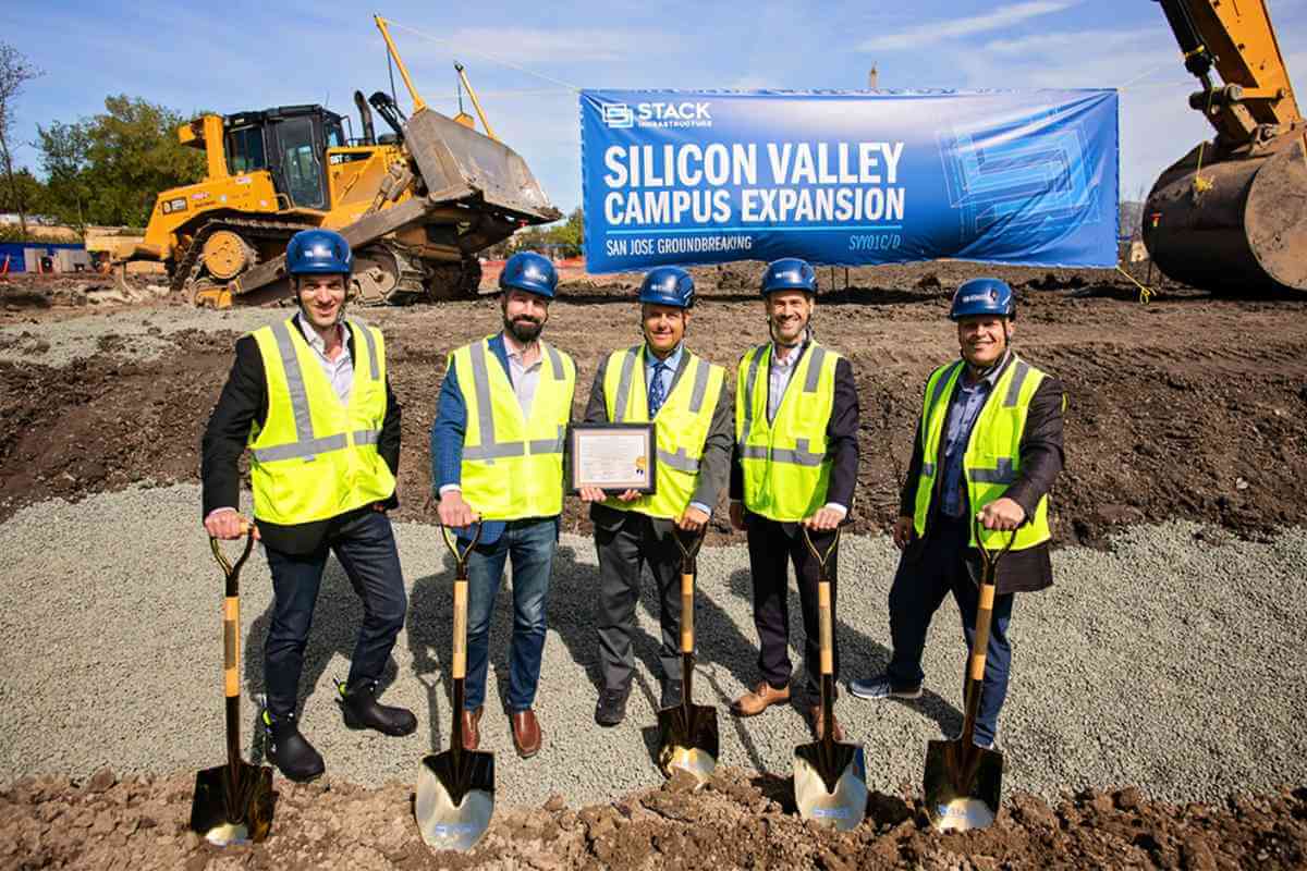 Groundbreaking ceremony at Silicon Valley Campus expansion.