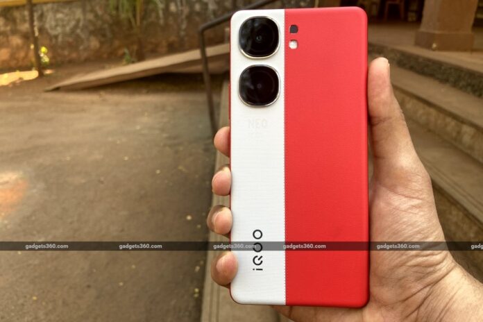 Leaked iQoo Neo 9s Pro+ Specs: Display Size, RAM, Storage & More