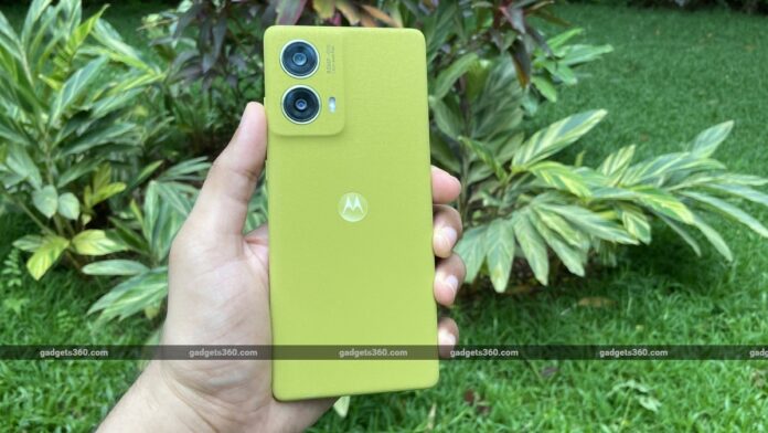 Leaked Renders of Moto G75 5G Reveal Design, Colors, and Specs