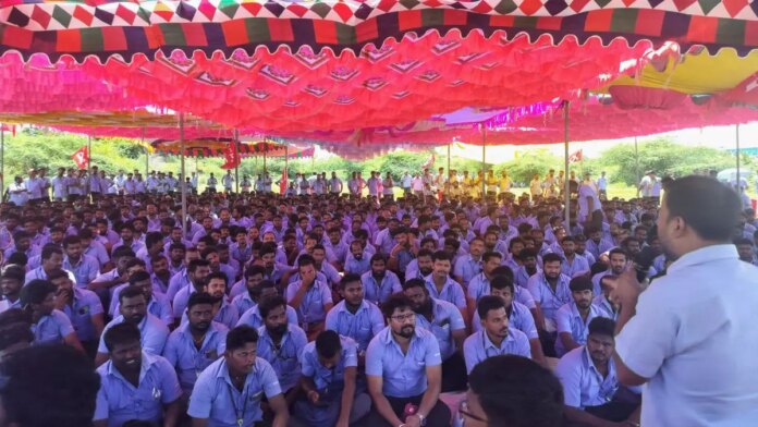 Samsung Hikes Production Ahead of Festive Season to Meet Demand