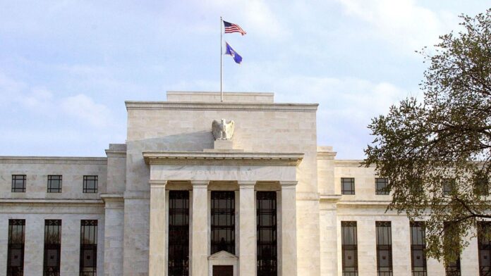 Federal Reserve: US Businesses Hesitant Ahead of 2024 Elections