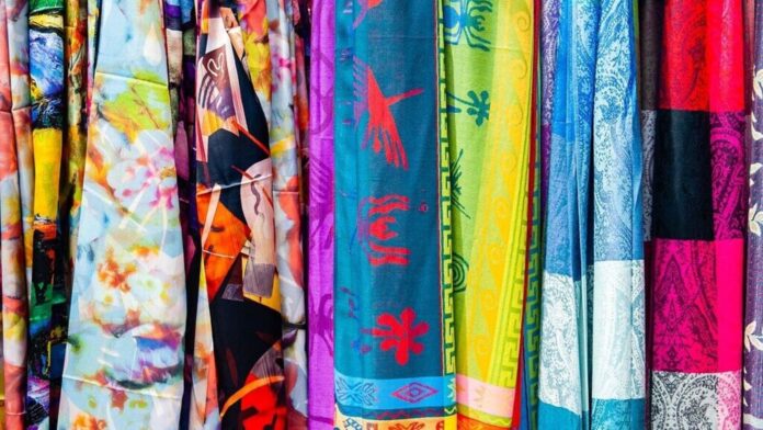 Icra Predicts 9-11% Revenue Growth for Indian Apparel Exporters in FY25