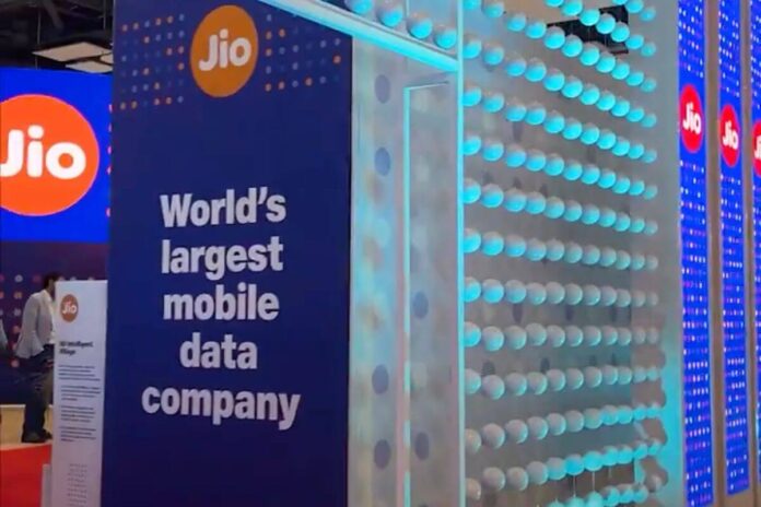 Jio Unveils AI Tools, Industry 5.0 Innovations at IMC2024 Event