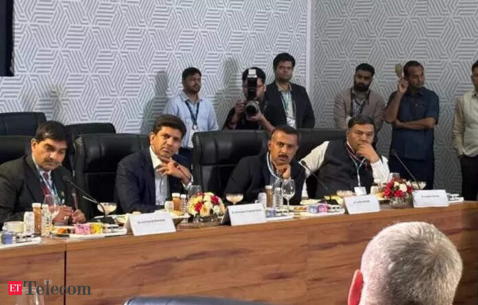 MoS Communications Calls on Telcos and Startups to Implement Next-Gen Tech