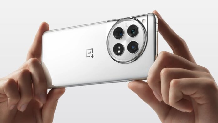 OnePlus 13 Expected to Feature Significant Battery Upgrade from OnePlus 12