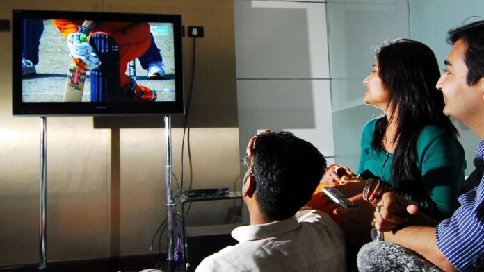 TV Rights Sales Challenge Even for Box Office Hits Amid Falling Viewership